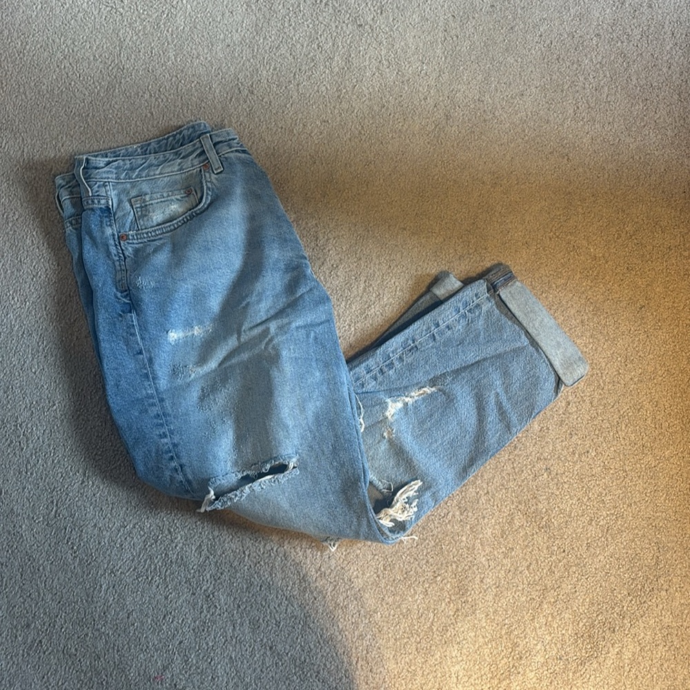 H&M Distressed Light Blue Women's Jeans
